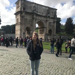 Meet your Posher, Eliza